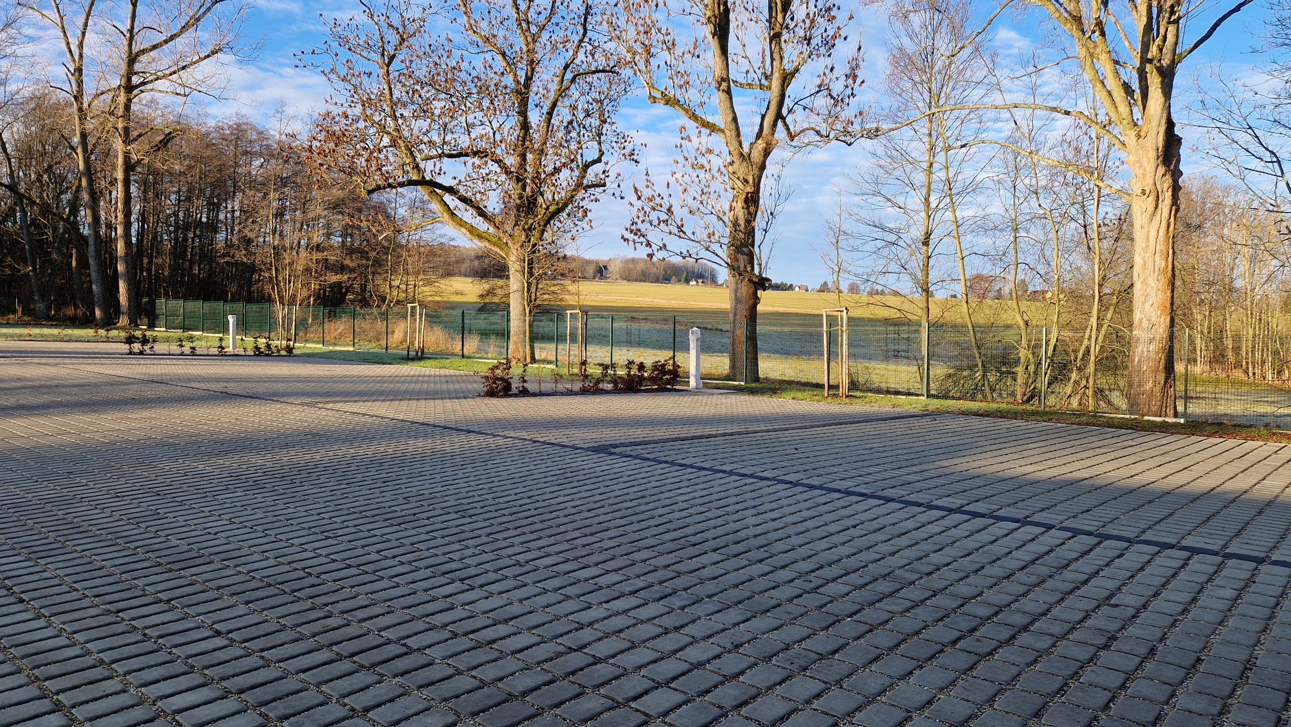 Revolution auf dem tschechischen Campingmarkt: direst und FINASO setzen mit dem ersten vollautomatischen Stellplatz in Krásná Lípa neue Maßstäbe